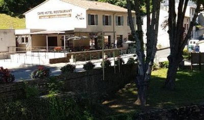 Chambre d'hôtel bord de rivière à Cuxac-Cabardès